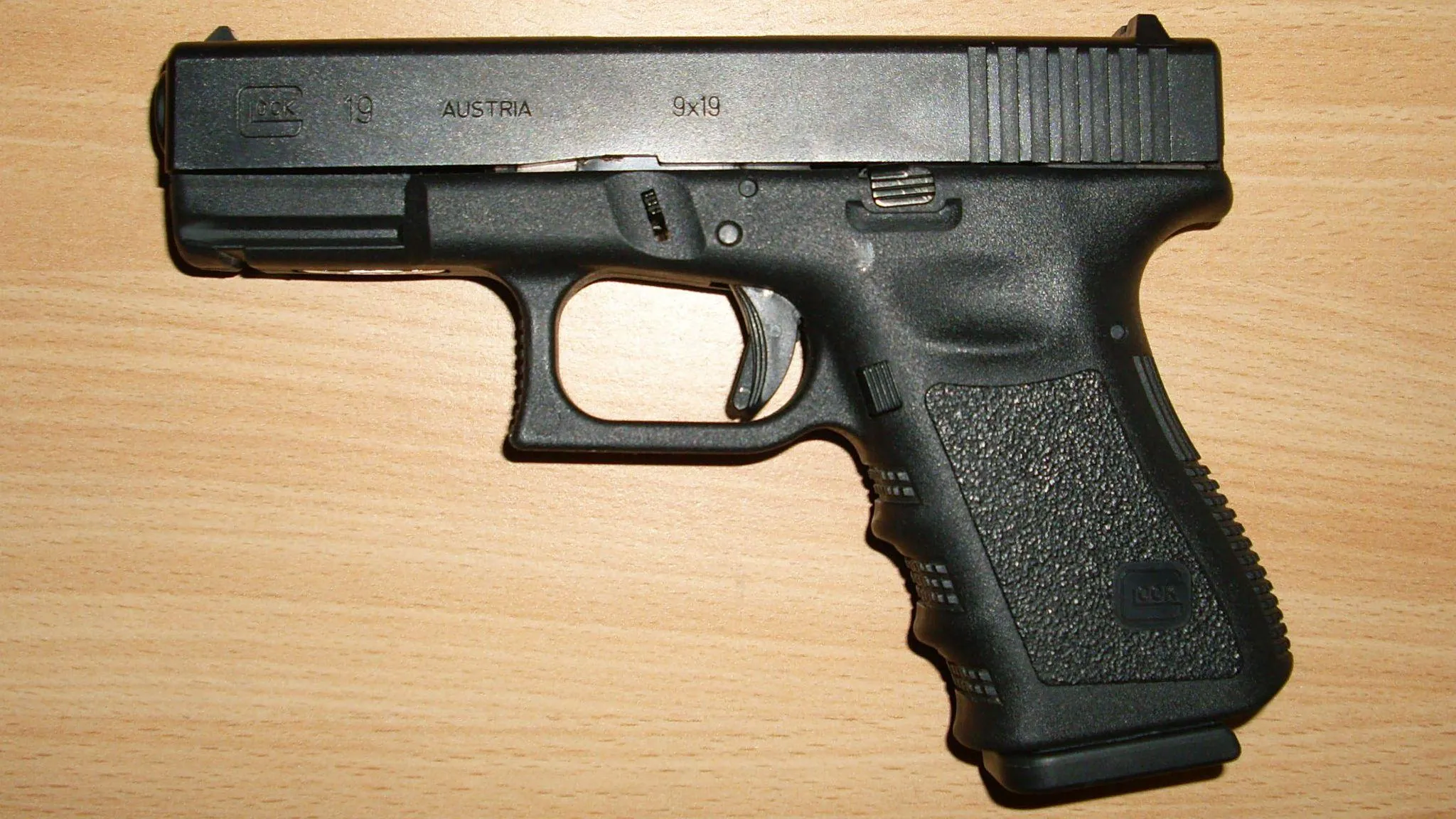 Glock 19