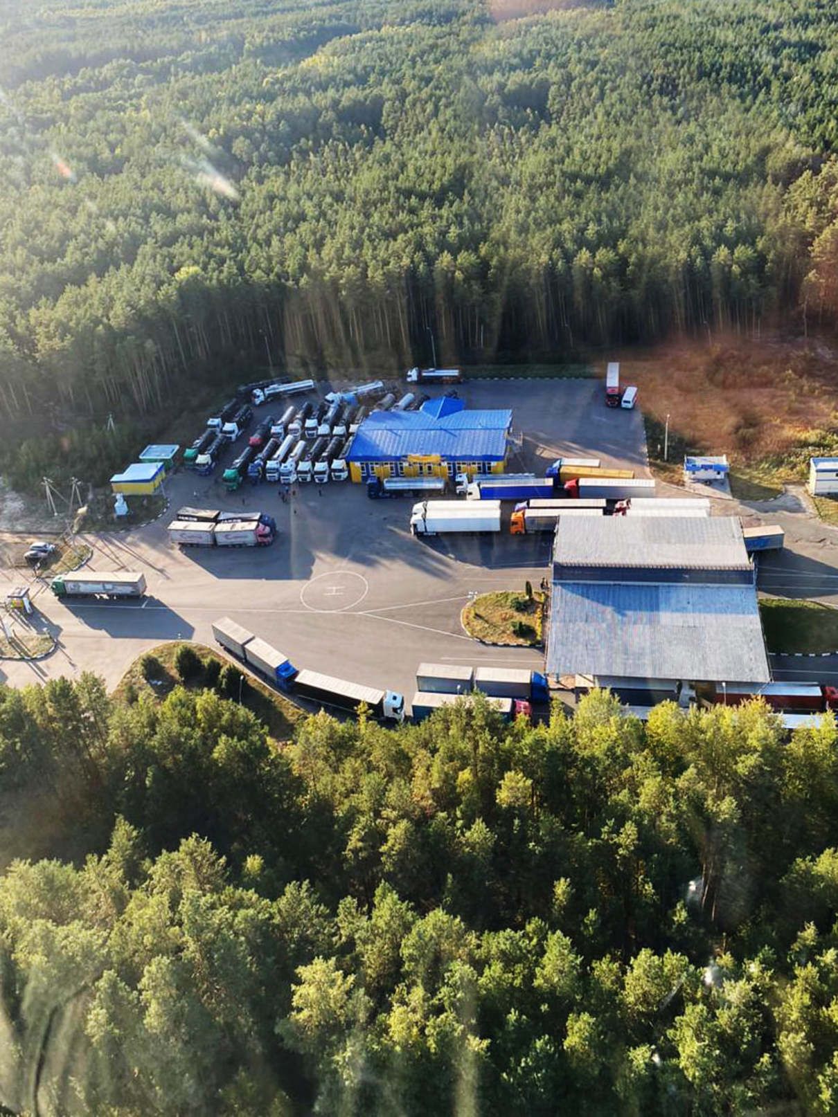 Затор на українсько-білоруському кордоні: вантажівки – досі у довгій черзі Затор на українсько-білоруському кордоні: вантажівки – досі у довгій черзі