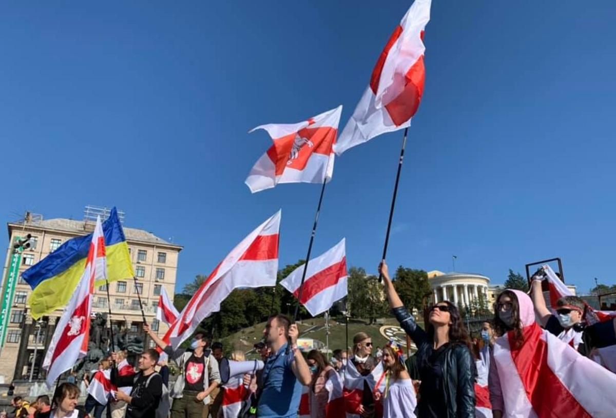 У Києві відбувся Марш за волю Білорусі: символічна акція У Києві відбувся Марш за волю Білорусі: символічна акція