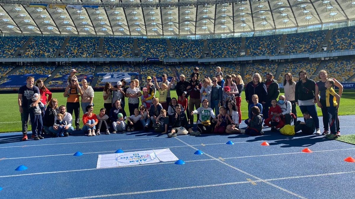 Миссионеры-2020: Сергей Жадан и Фима Чупахин провели концерт для детей с аутизмом Миссионеры-2020: Сергей Жадан и Фима Чупахин провели концерт для детей с аутизмом