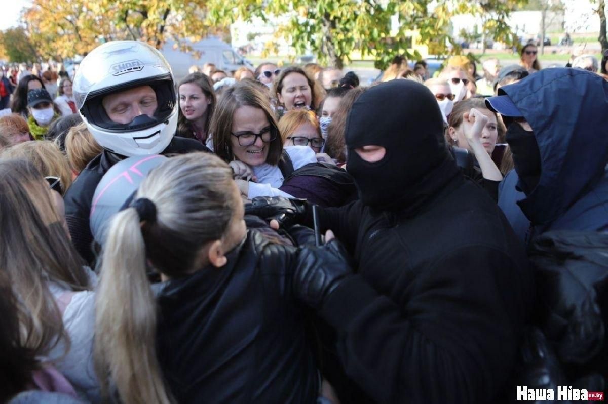 Чи можуть мирні протести в Білорусі стати силовим протистоянням: відповідь активіста