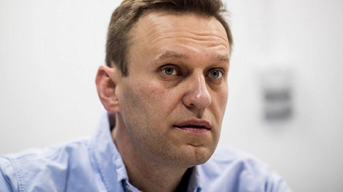 Омские врачи рассказали, что случилось с одеждой Навального