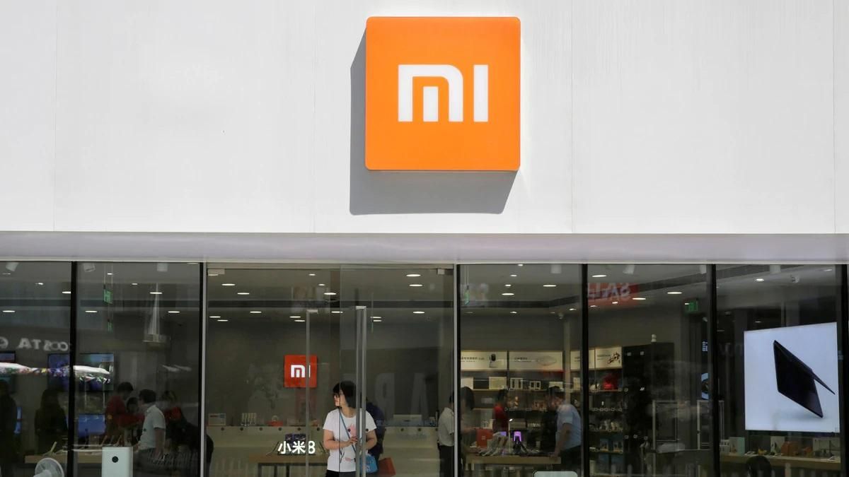 Xiaomi запатентувала унікальний смартфон-слайдер з гнучким екраном Xiaomi запатентувала унікальний смартфон-слайдер з гнучким екраном
