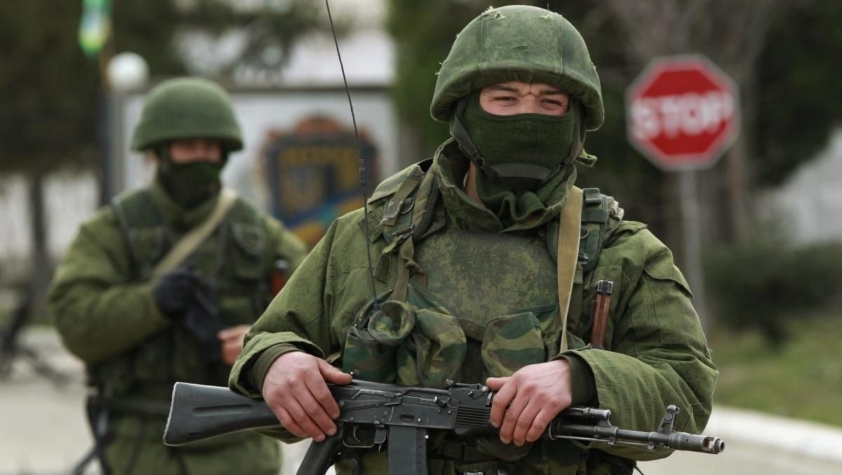 Волонтери знайшли нові докази участі російських військ в анексії Криму: фото Волонтери знайшли нові докази участі російських військ в анексії Криму: фото