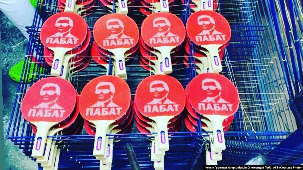 Як українських виборців намагаються підкупити кандидати на місцеві вибори Як українських виборців намагаються підкупити кандидати на місцеві вибори