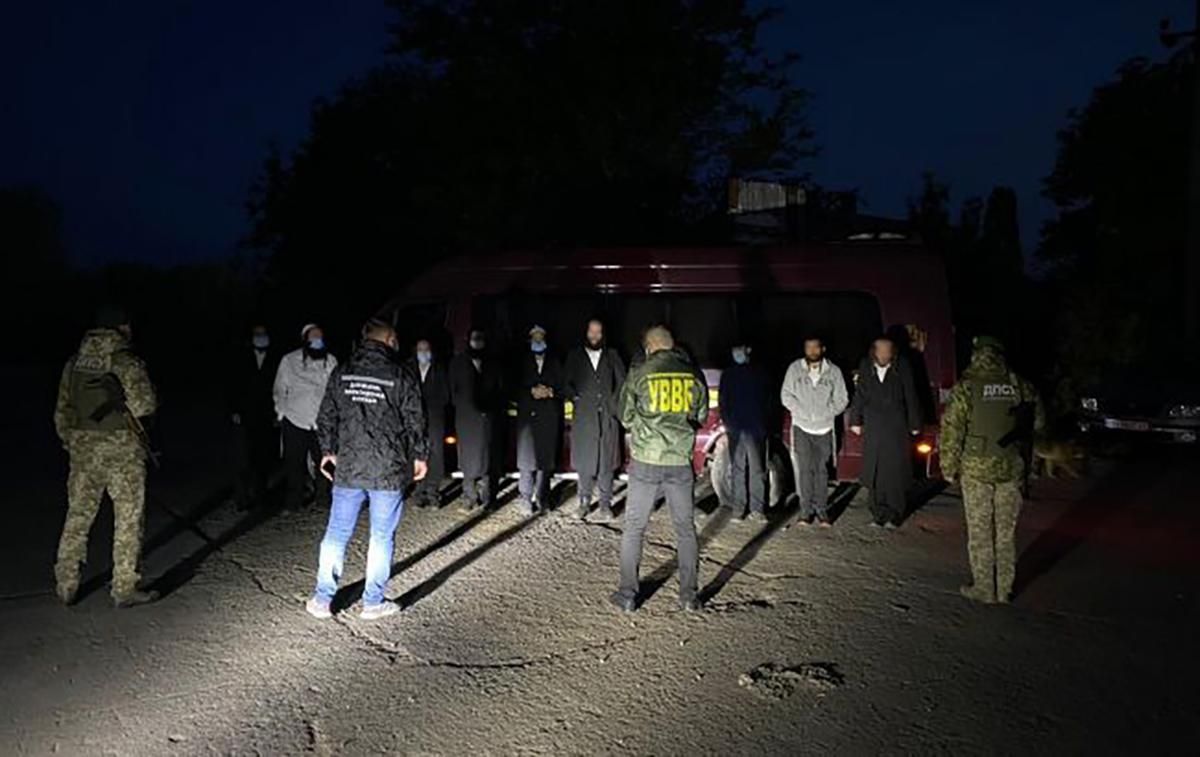 На кордоні з Молдовою спіймали хасидів-нелегалів: їх депортують і заборонять в'їзд на 5 років