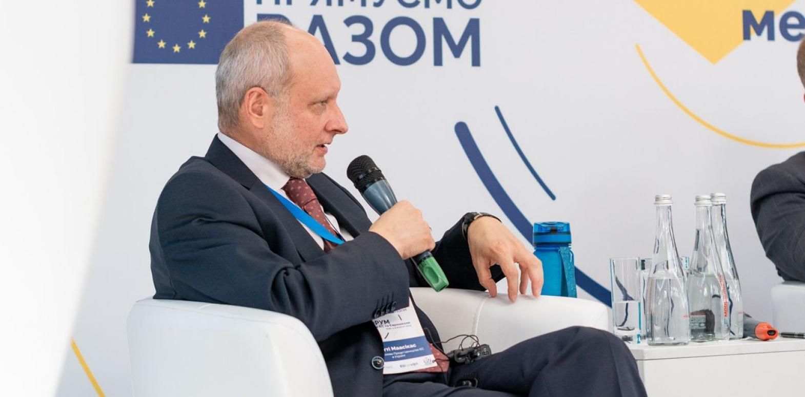 Росія повинна відповідати взаємністю на кроки Зеленського, – посол ЄС Росія повинна відповідати взаємністю на кроки Зеленського, – посол ЄС