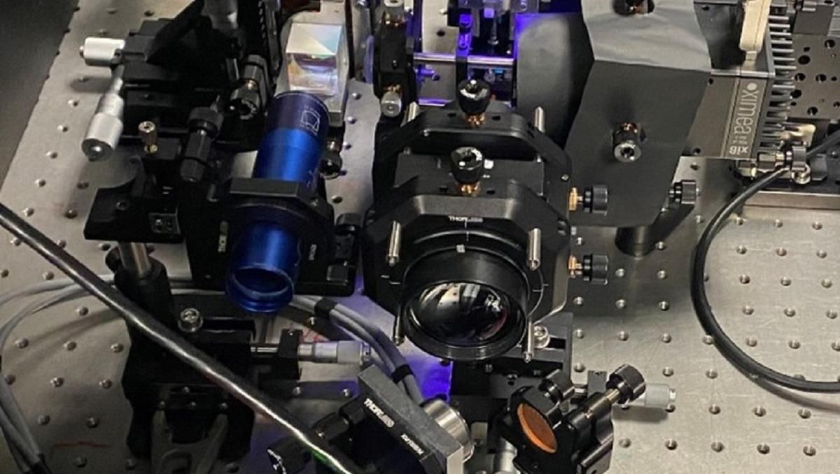 Microsoft представила новое поколение голографических накопителей Microsoft представила новое поколение голографических накопителей