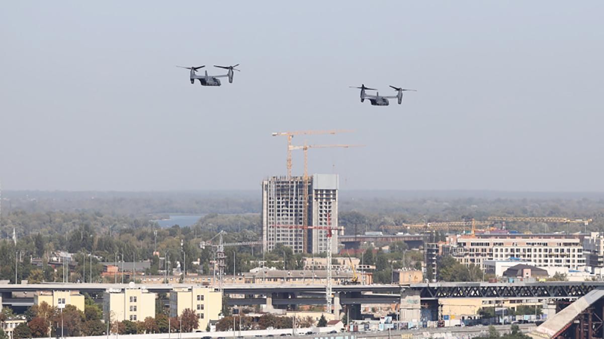 Літаки США над Києвом, містами України: відео, фото, що відомо