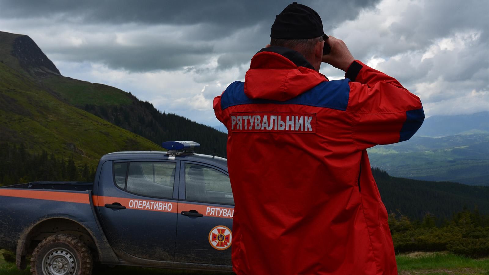 Рятувальники відшукали туристів у Карпатах