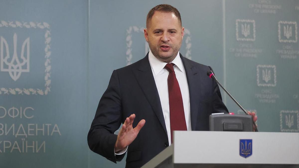 Новий день – новий фейк: Єрмак прокоментував чутки про хабар від Росії Новий день – новий фейк: Єрмак прокоментував чутки про хабар від Росії