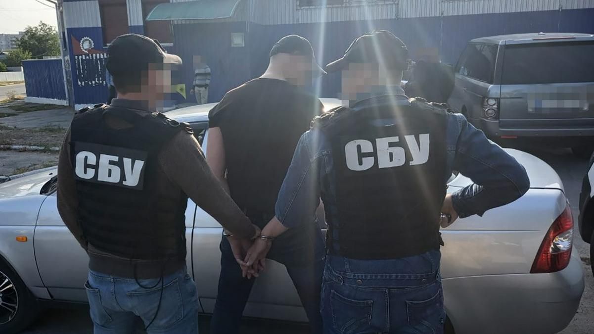 Хотів купити "двійника" конкурента за 10 тисяч: кандидат у мери вдався до злочинного трюку Хотів купити "двійника" конкурента за 10 тисяч: кандидат у мери вдався до злочинного трюку