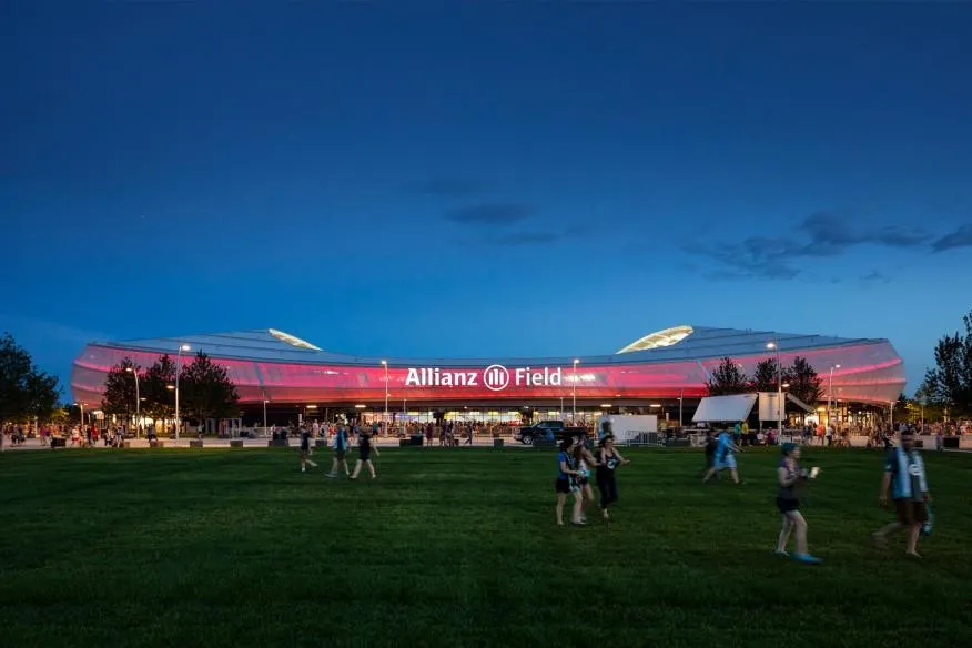 Варіантів освітлення стадіону є безліч / Фото Architectmagazine