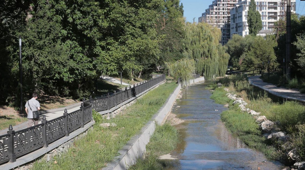 В тисячу разів перевищує норму: окупанти бідкаються через забруднення найбільшої річки Криму