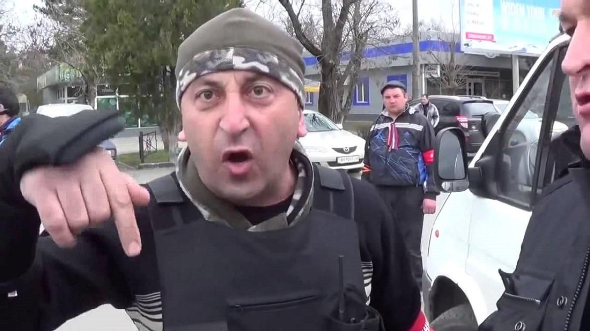 Один из ключевых главарей "крымской самообороны" планирует ехать воевать в Армению Один из ключевых главарей "крымской самообороны" планирует ехать воевать в Армению