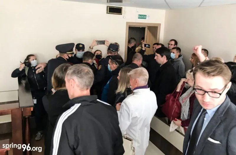 білорусів засудили за опір ОМОНу білорусів засудили за опір ОМОНу