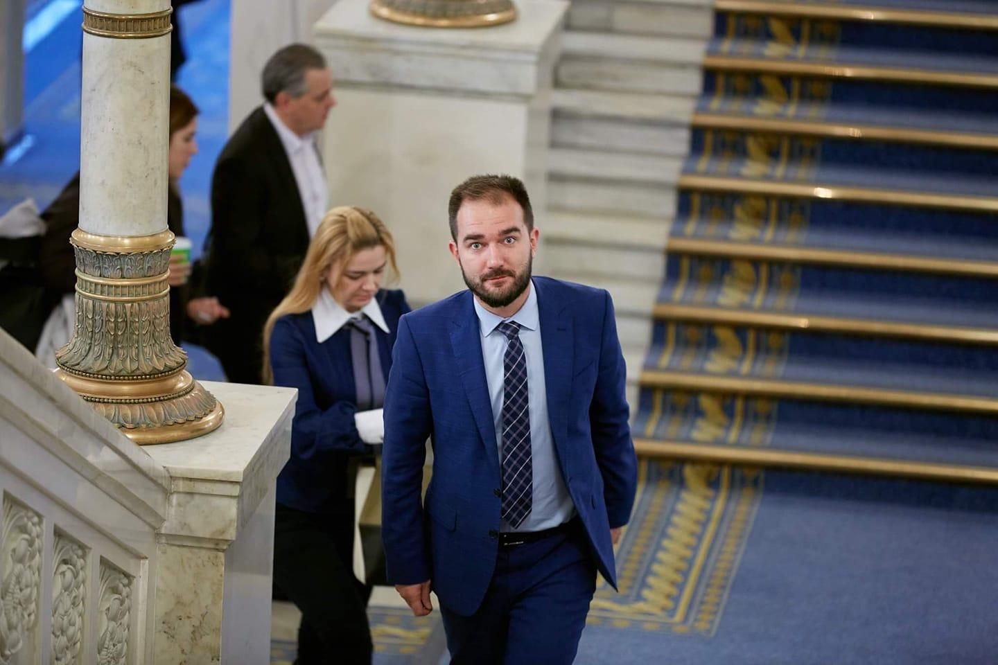 Юрченко рассказал, кто внес за него залог в 3 миллиона гривен Юрченко рассказал, кто внес за него залог в 3 миллиона гривен