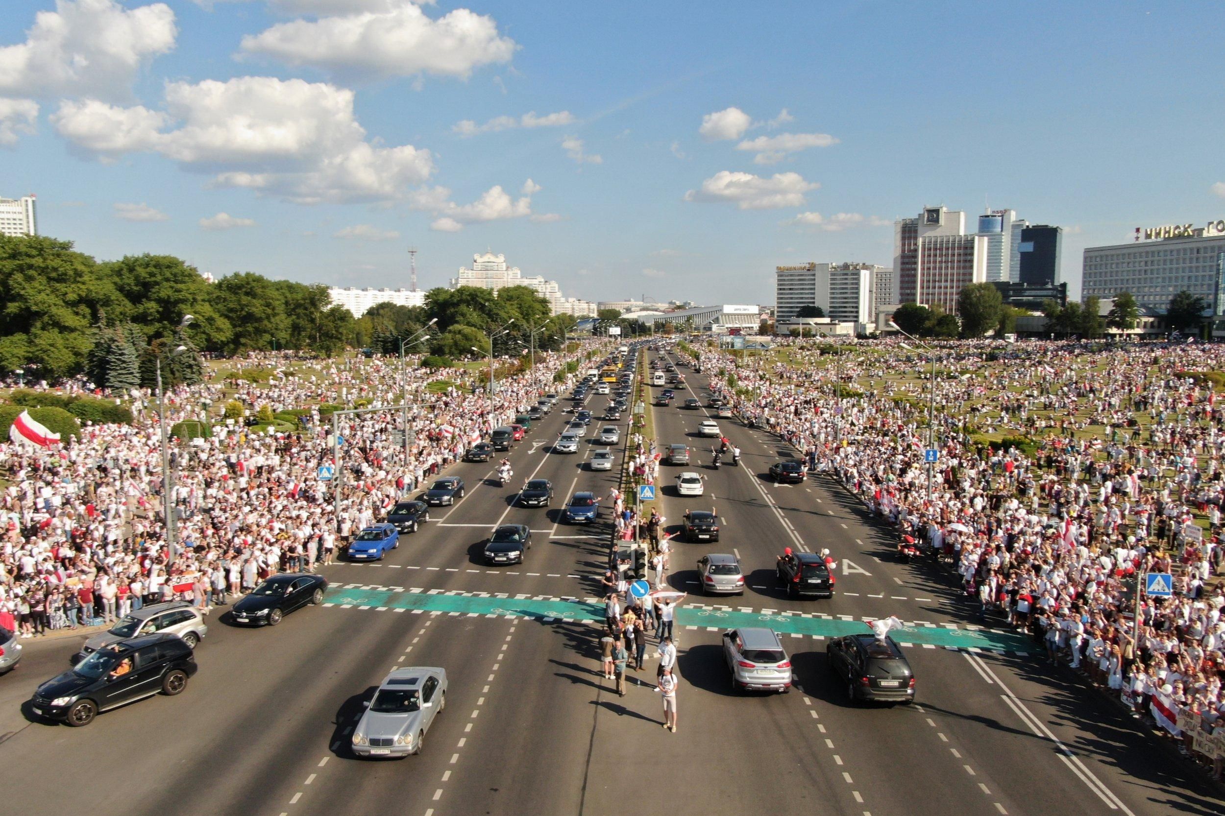 По мнению главы службы разведки России, белорусская оппозиция проходит подготовку в Украине По мнению главы службы разведки России, белорусская оппозиция проходит подготовку в Украине