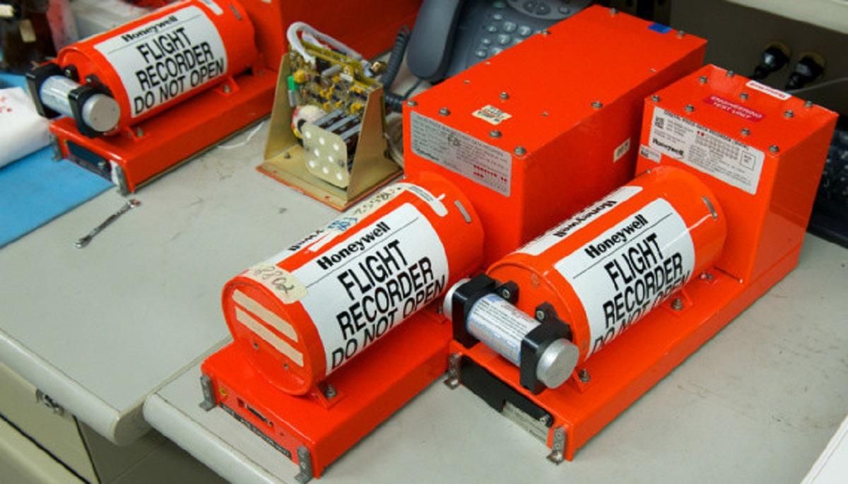 У ДБР розповіли про можливість опублікувати інформацію чорних скриньок літака Ан-26 У ДБР розповіли про можливість опублікувати інформацію чорних скриньок літака Ан-26