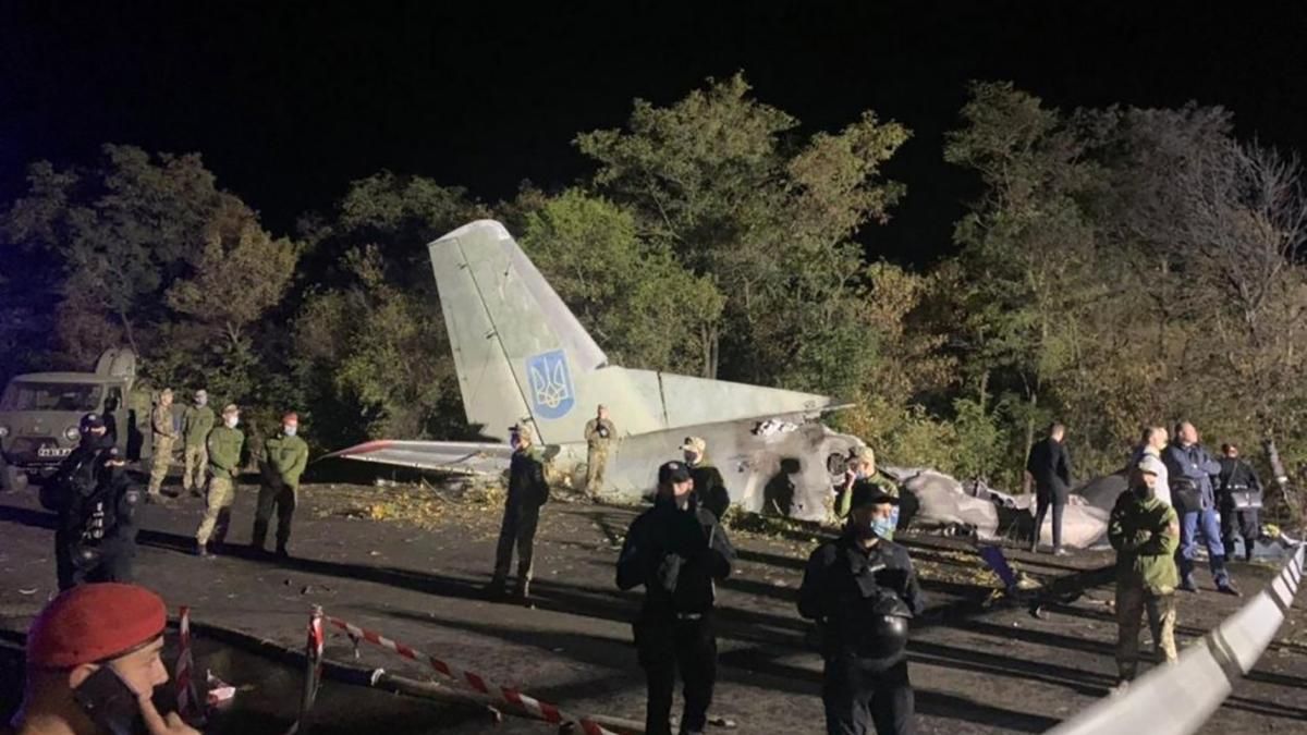 Уруский: К неисправности самолета Ан-26 добавился человеческий фактор