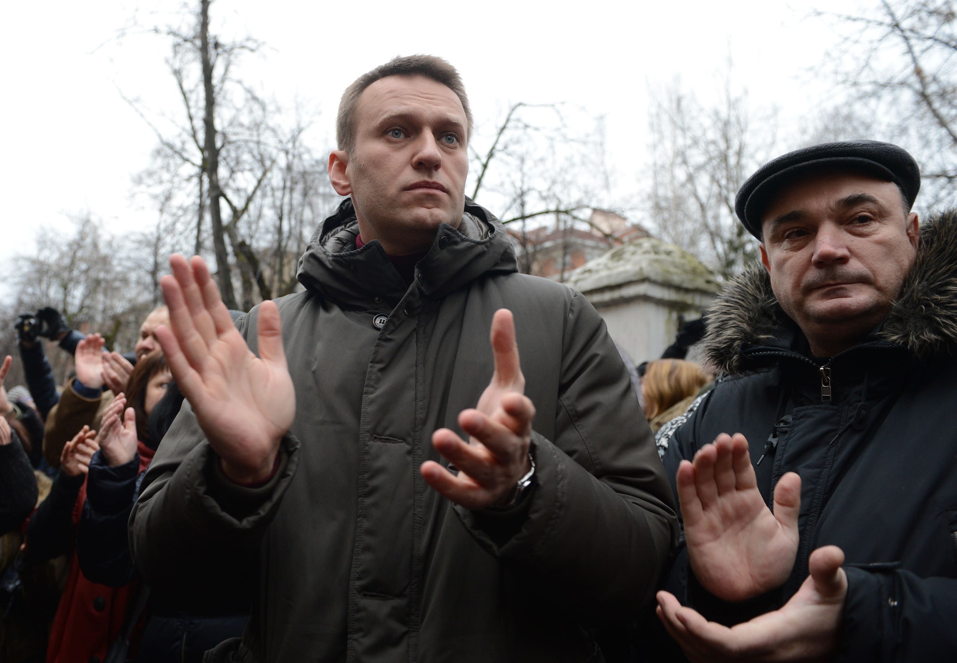 Путин спас ему жизнь - российский депутат об отравлении Навального