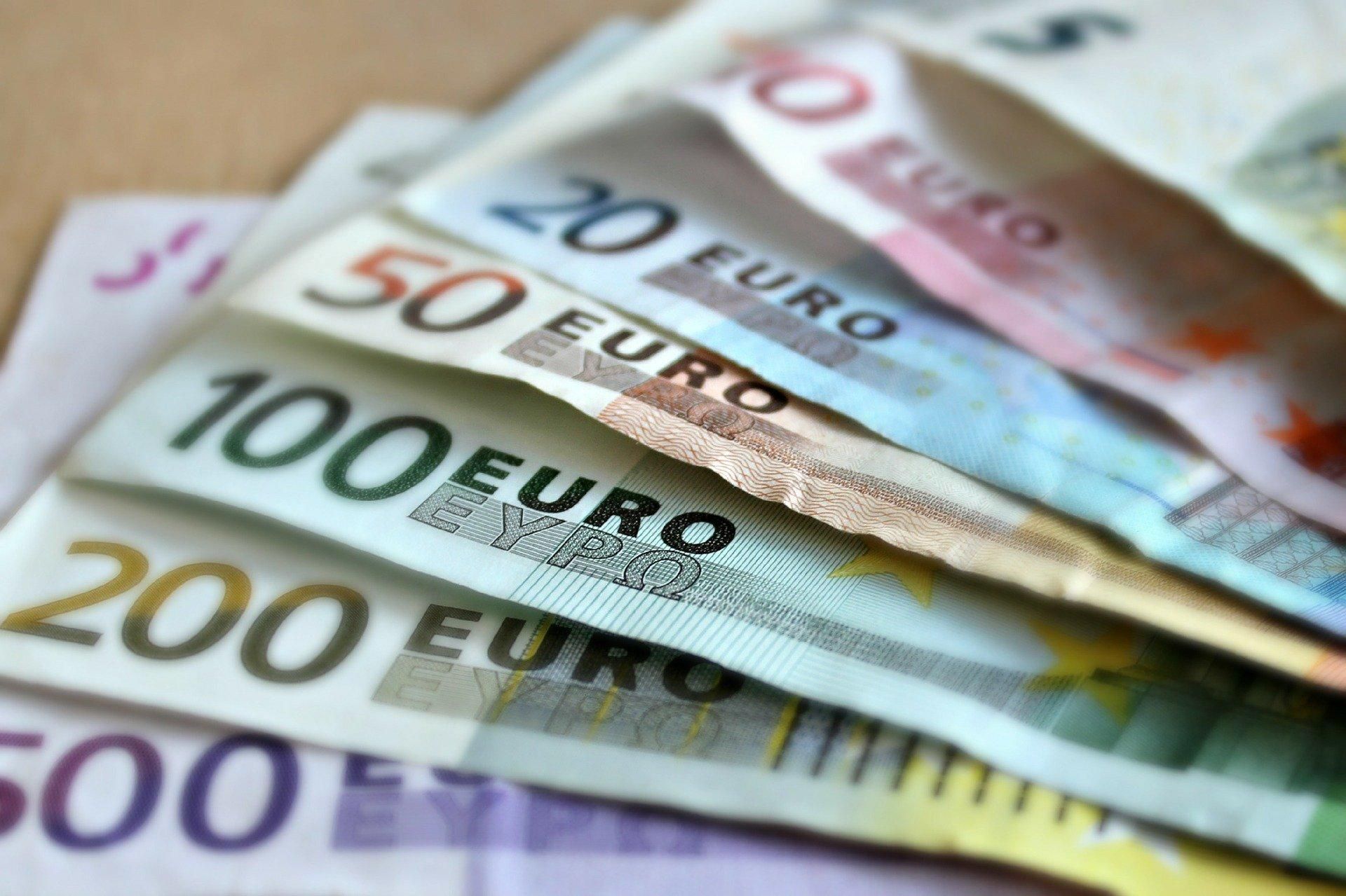 Курс долара, євро – курс валют НБУ на 2 жовтня 2020