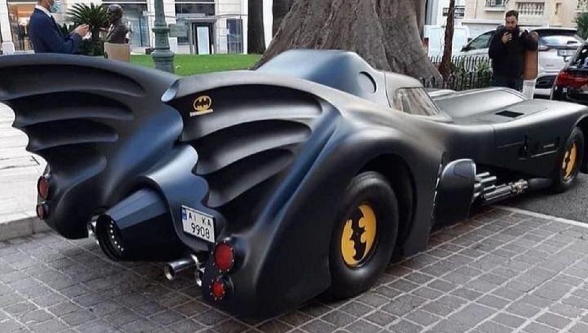 Бетмен – не євробляхер: у Монако засвітився справжній "бетмобіль" на українських номерах – фото Бетмен – не євробляхер: у Монако засвітився справжній "бетмобіль" на українських номерах – фото