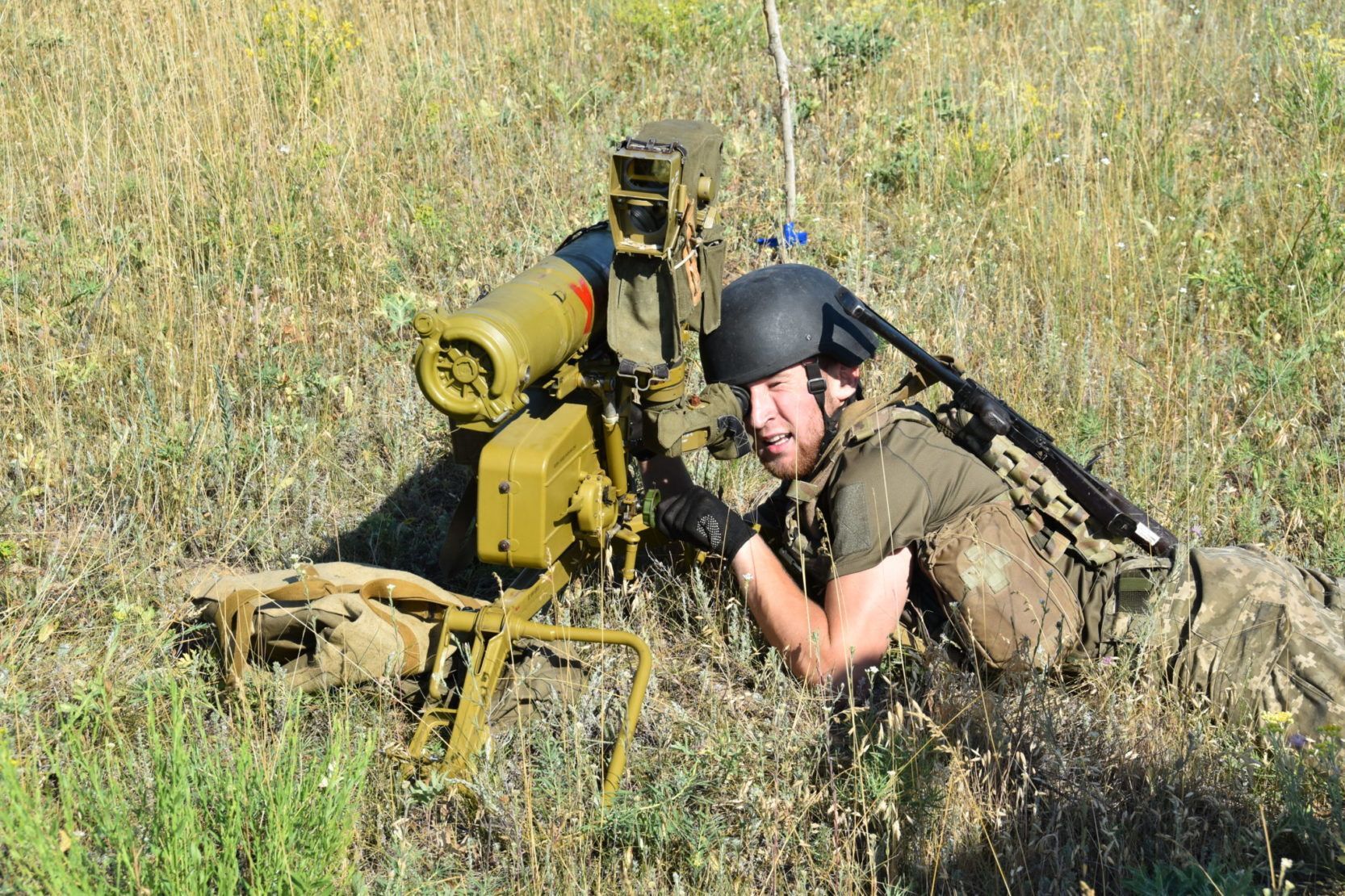 Обстріли з гранатометів: як минула доба на Донбасі