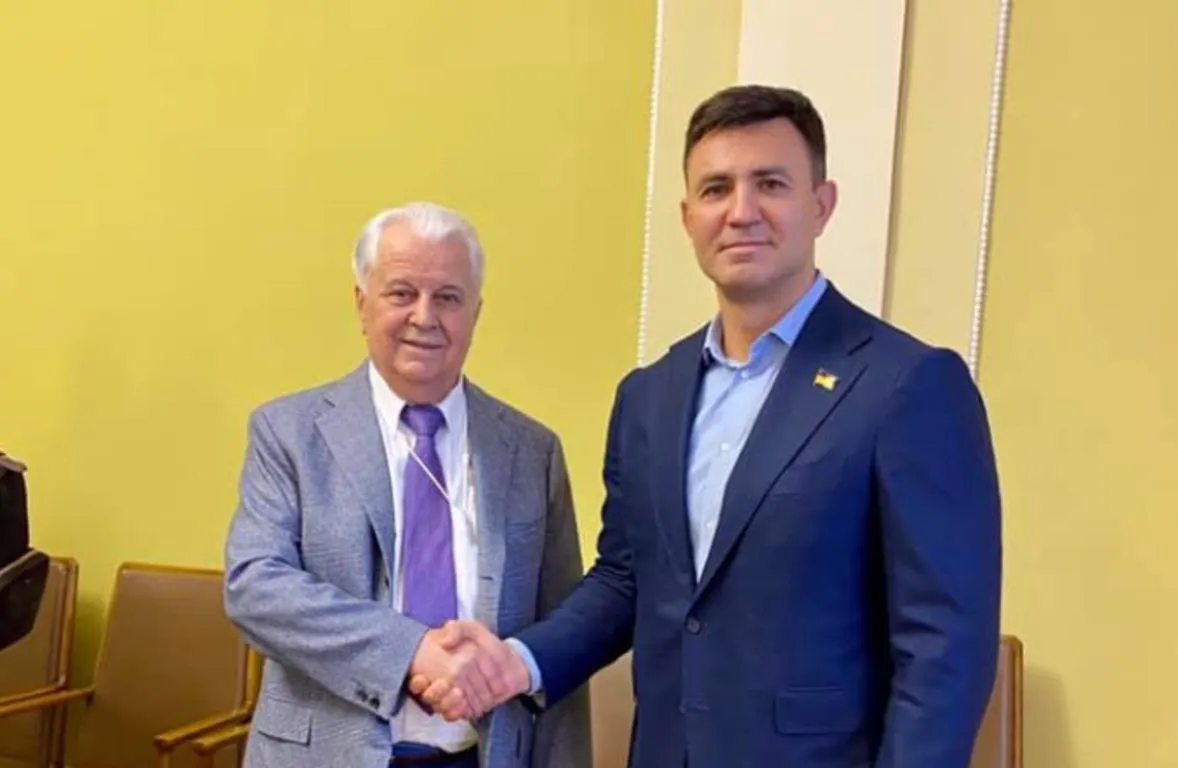 Кравчук та Тищенко Кравчук та Тищенко