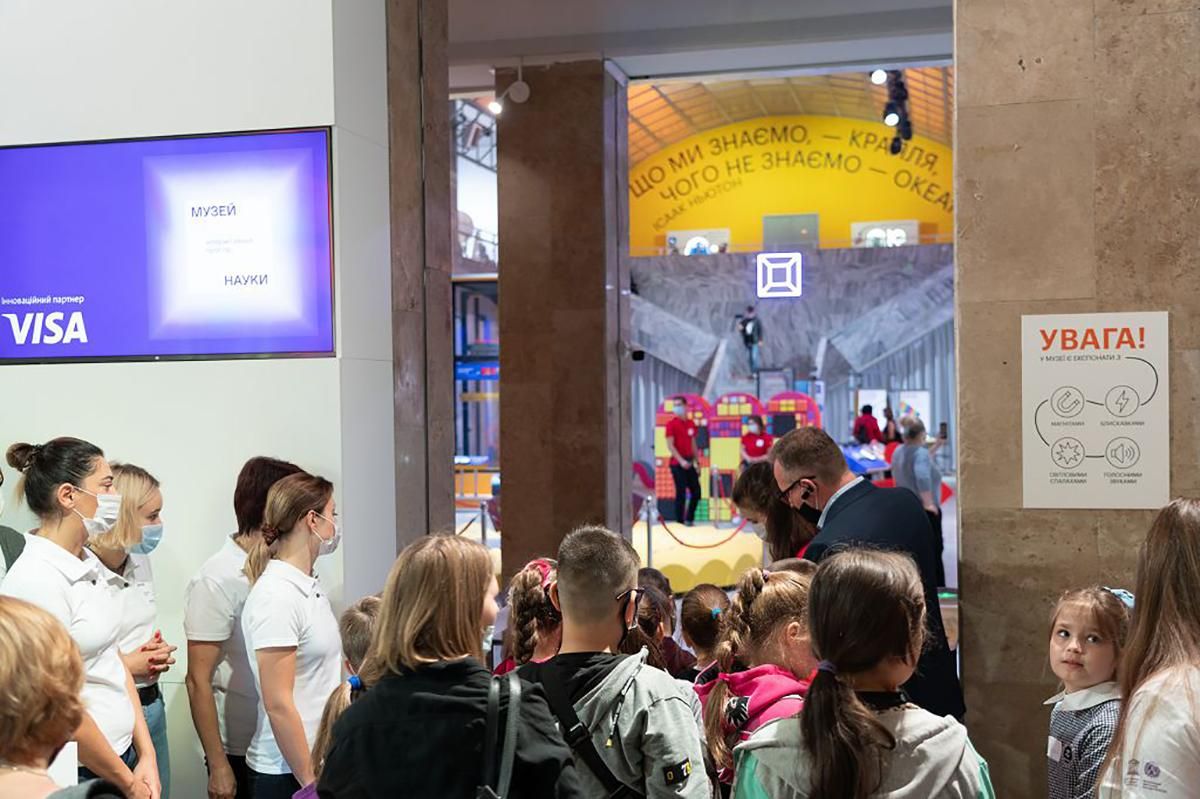 Первый в Украине: в Киеве заработал интерактивный музей науки