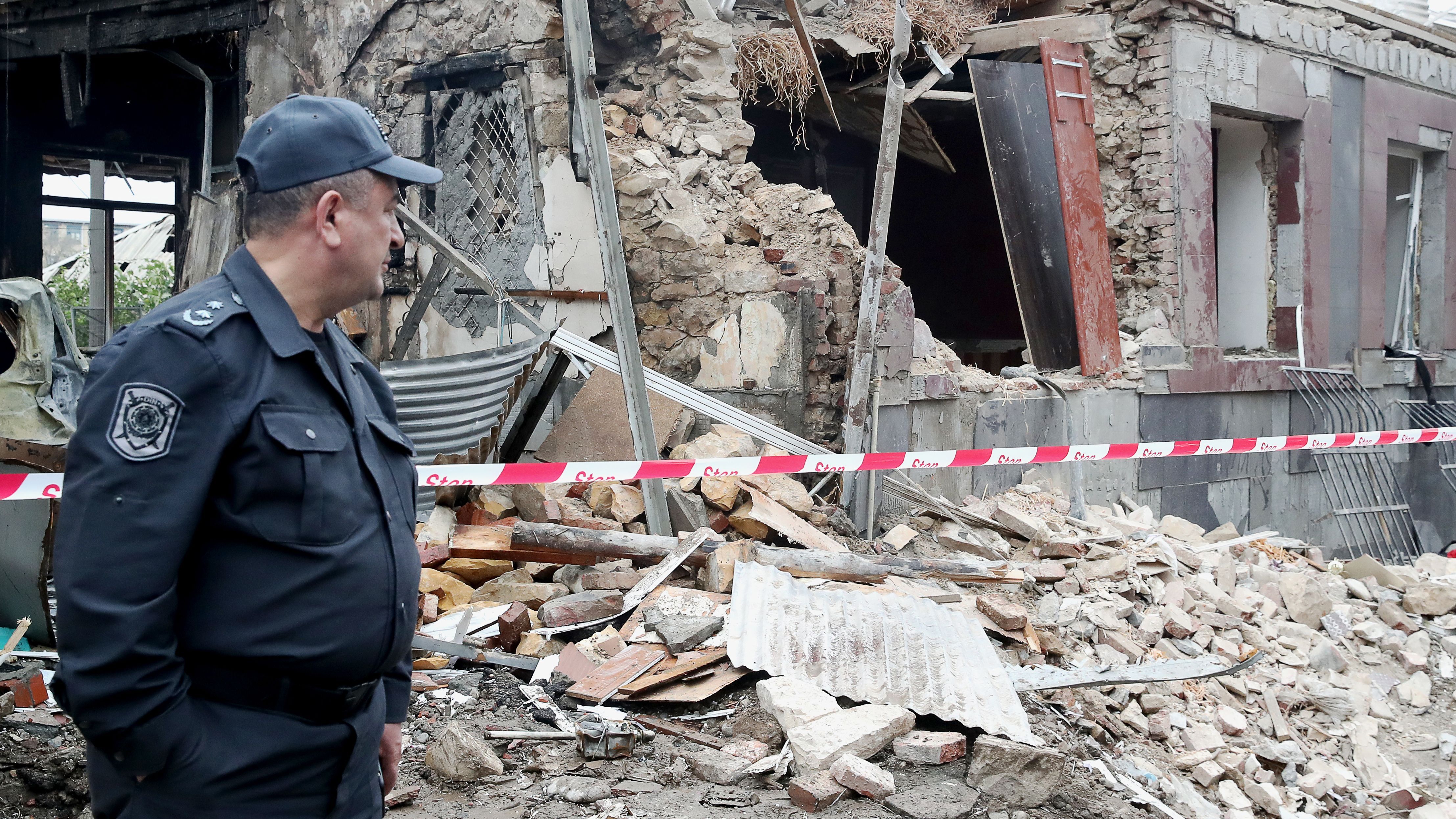 Президент Азербайджана Алиев назвал условие ведения переговоров с Арменией по Нагорному Карабаху Президент Азербайджана Алиев назвал условие ведения переговоров с Арменией по Нагорному Карабаху