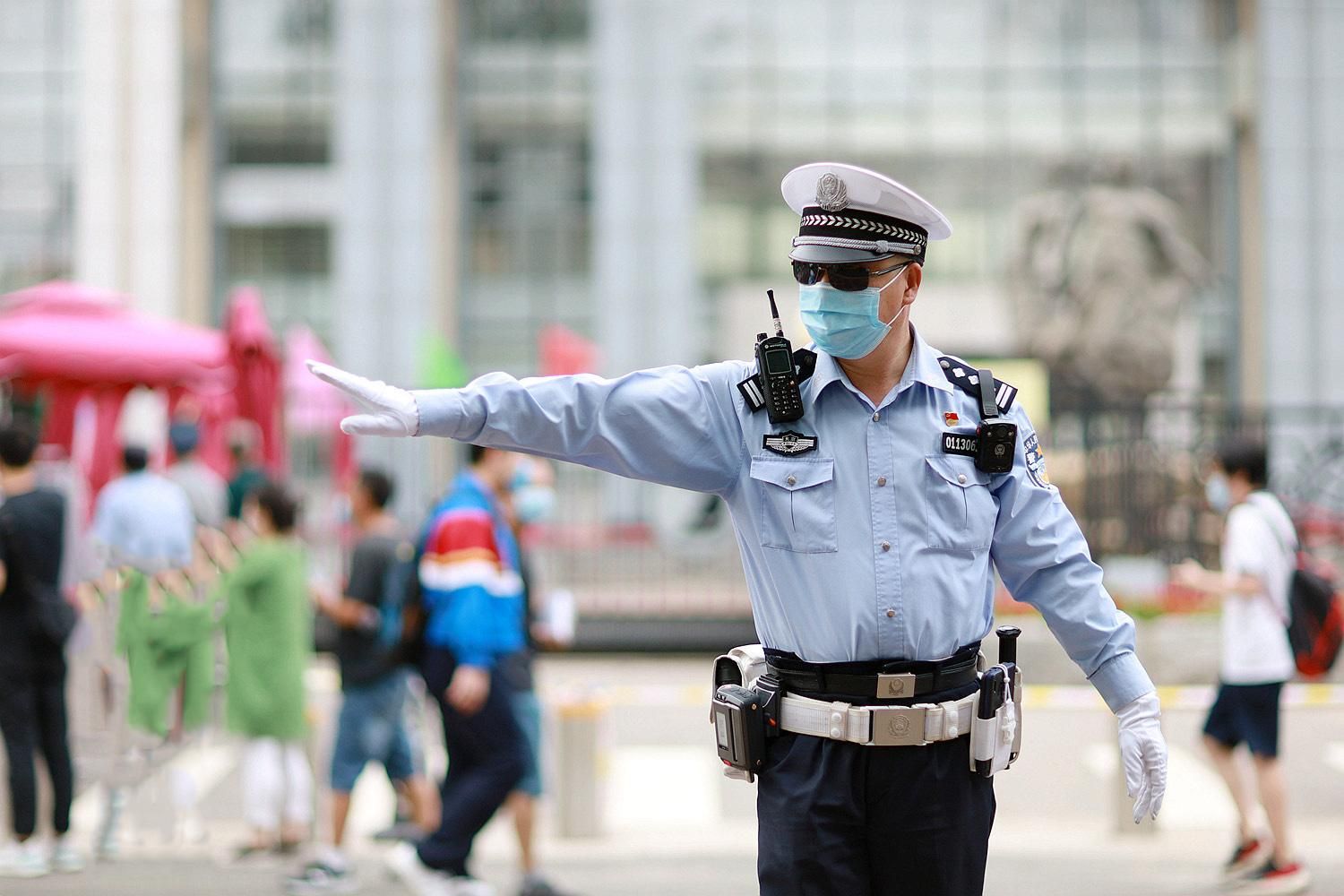 У Китаї вантажівка влетіла у ринок, є постраждалі та загиблі У Китаї вантажівка влетіла у ринок, є постраждалі та загиблі