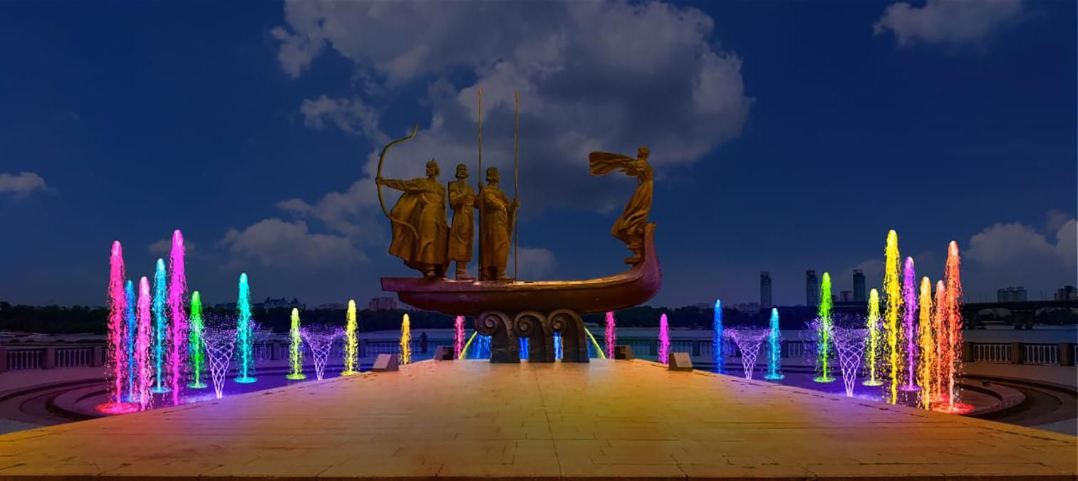 В центре Киева яркими красками заиграет старый фонтан: впечатляющие фото