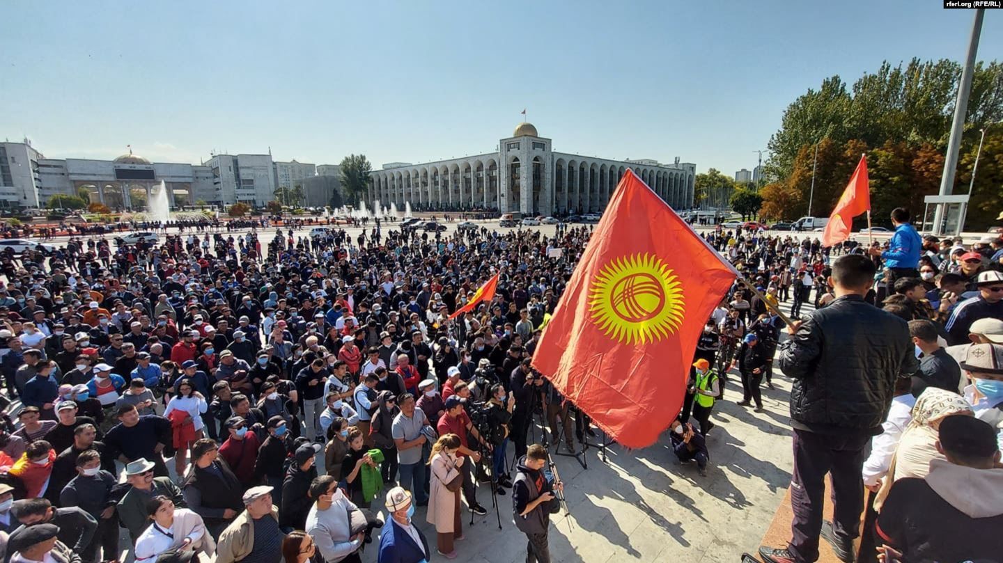 В Кыргызстане начались протесты из-за результатов парламентских выборов