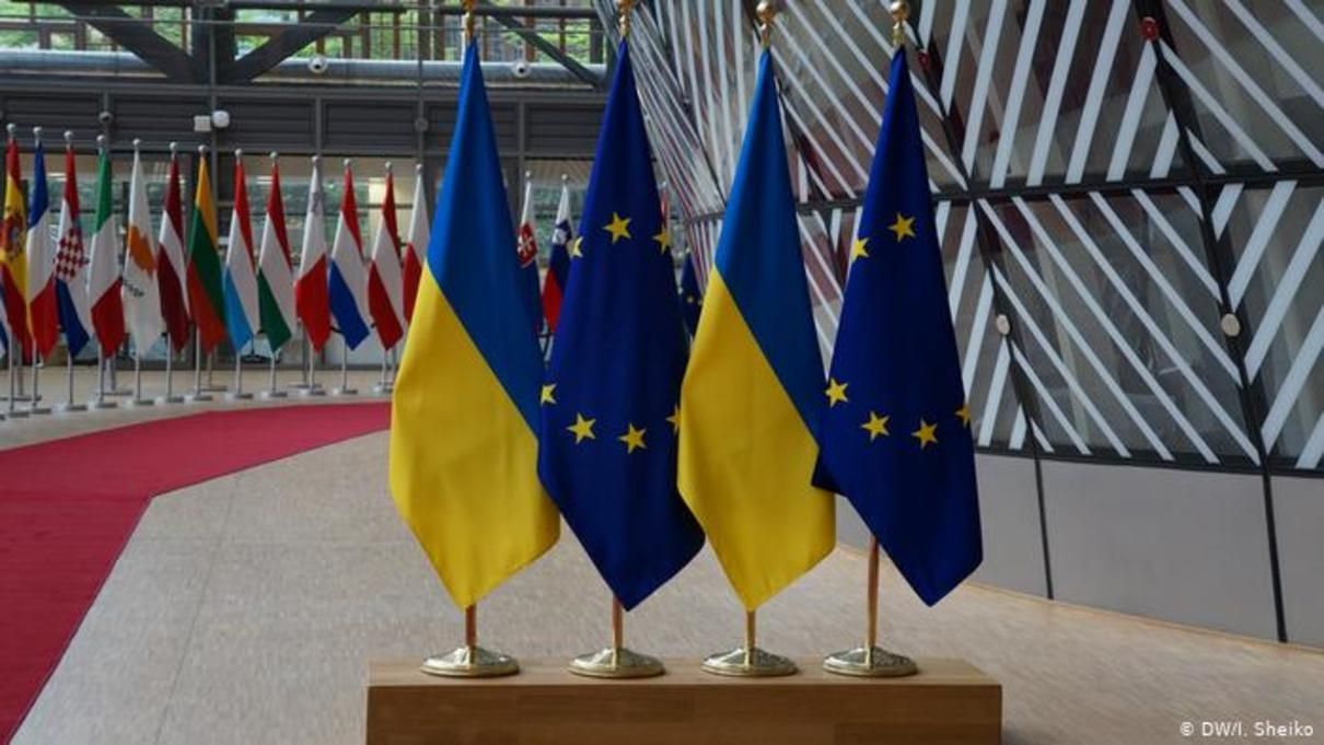 В ЕС поговорят с Зеленским о верховенстве права: в Украине этот "стакан – наполовину пуст"