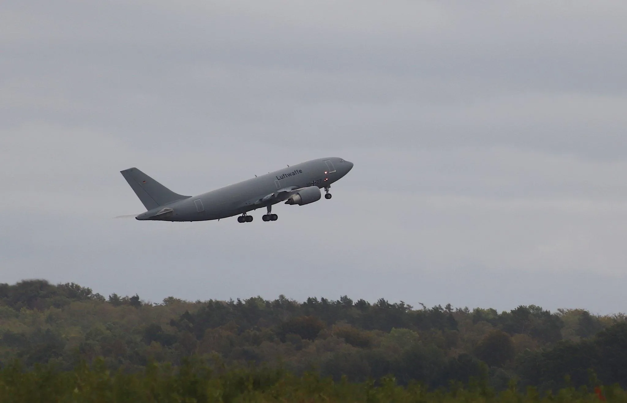 Літак А310 вилетів з Німеччини 6 жовтня Літак А310 вилетів з Німеччини 6 жовтня