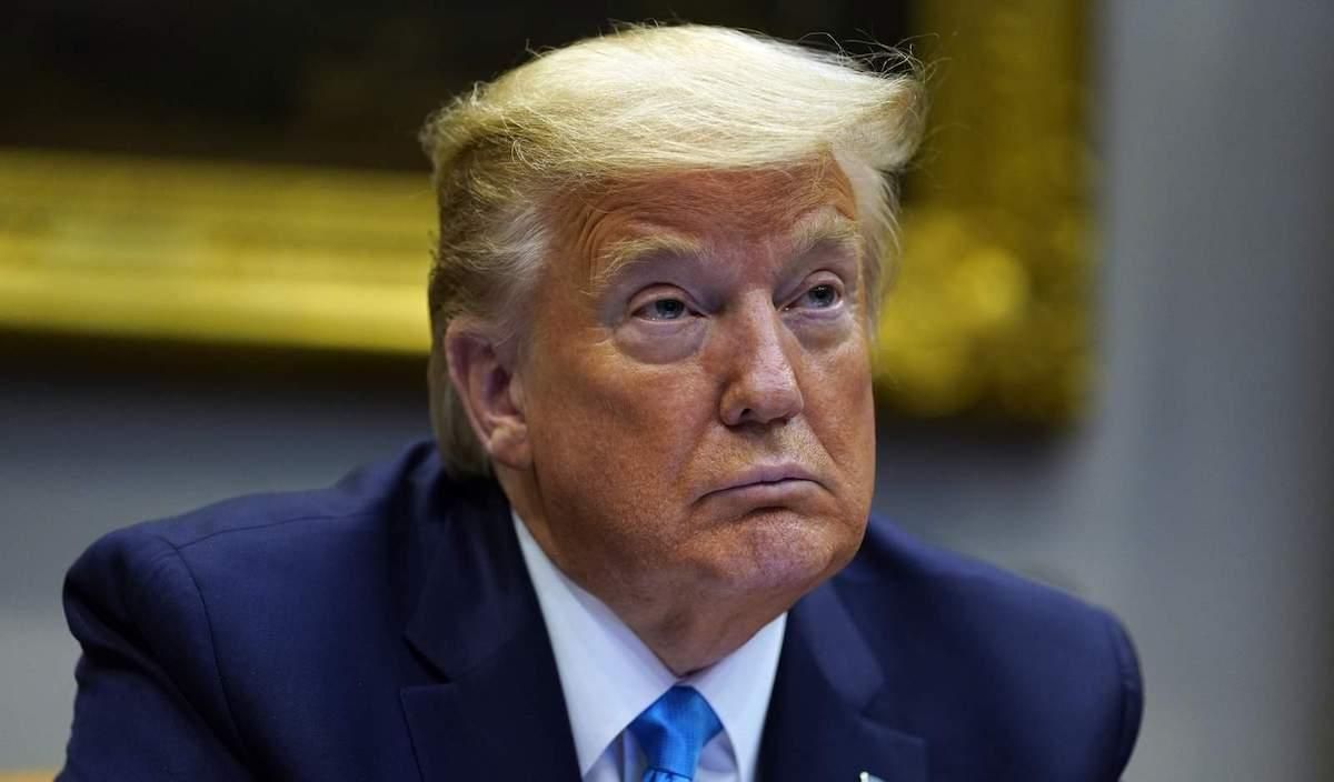 Трамп у соцмережах порівняв COVID-19 з грипом – і отримав покарання Трамп у соцмережах порівняв COVID-19 з грипом – і отримав покарання