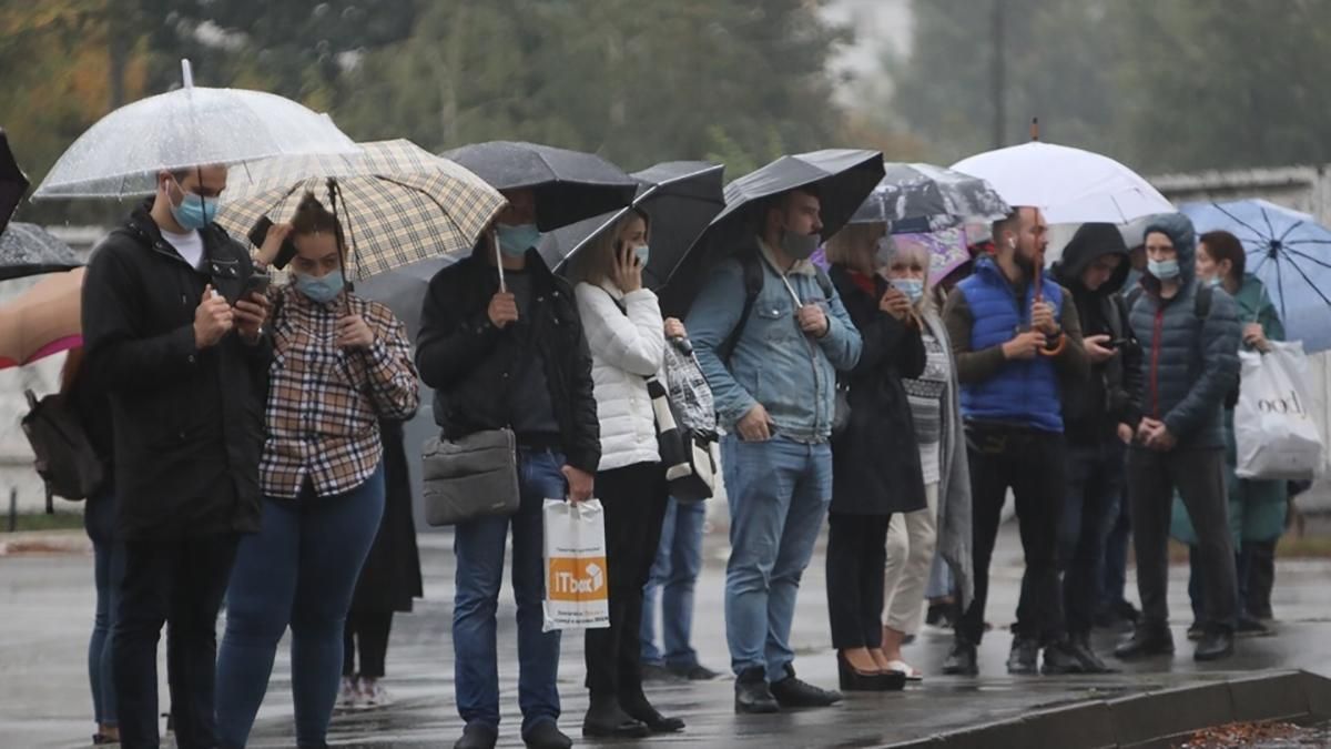 В Киеве ливень: дома остались без электричества - фото, видео
