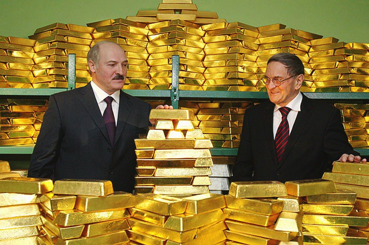 Другий місяць протестів: Білорусь втрачає золотовалютні резерви