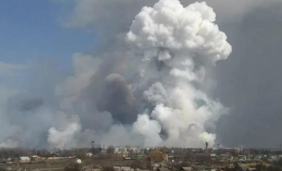 Вибухи на складах у РФ: у Рязані ввели режим надзвичайної ситуації, кількість постраждалих росте Вибухи на складах у РФ: у Рязані ввели режим надзвичайної ситуації, кількість постраждалих росте