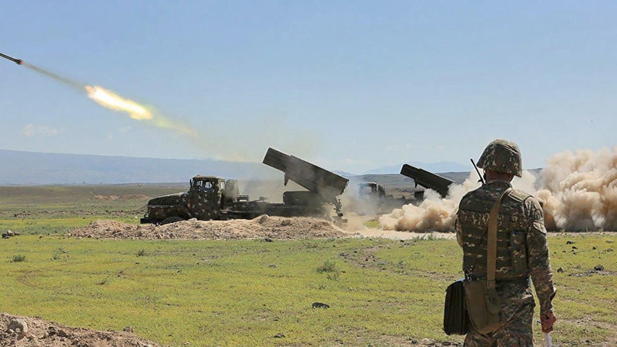 События в Нагорном Карабахе: станут ли они сценарием для освобождения Донбасса События в Нагорном Карабахе: станут ли они сценарием для освобождения Донбасса