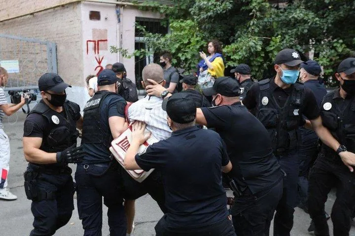Момент затримання Олександра Кольченка в Києві
