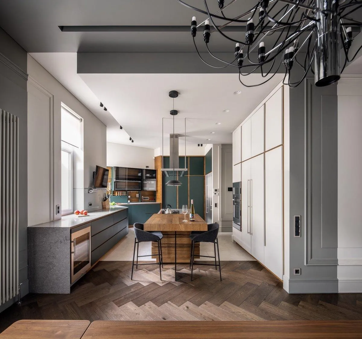 Тут переважають відтінки слонової кістки, а також сірі й коричневі Тут переважають відтінки слонової кістки, а також сірі й коричневі