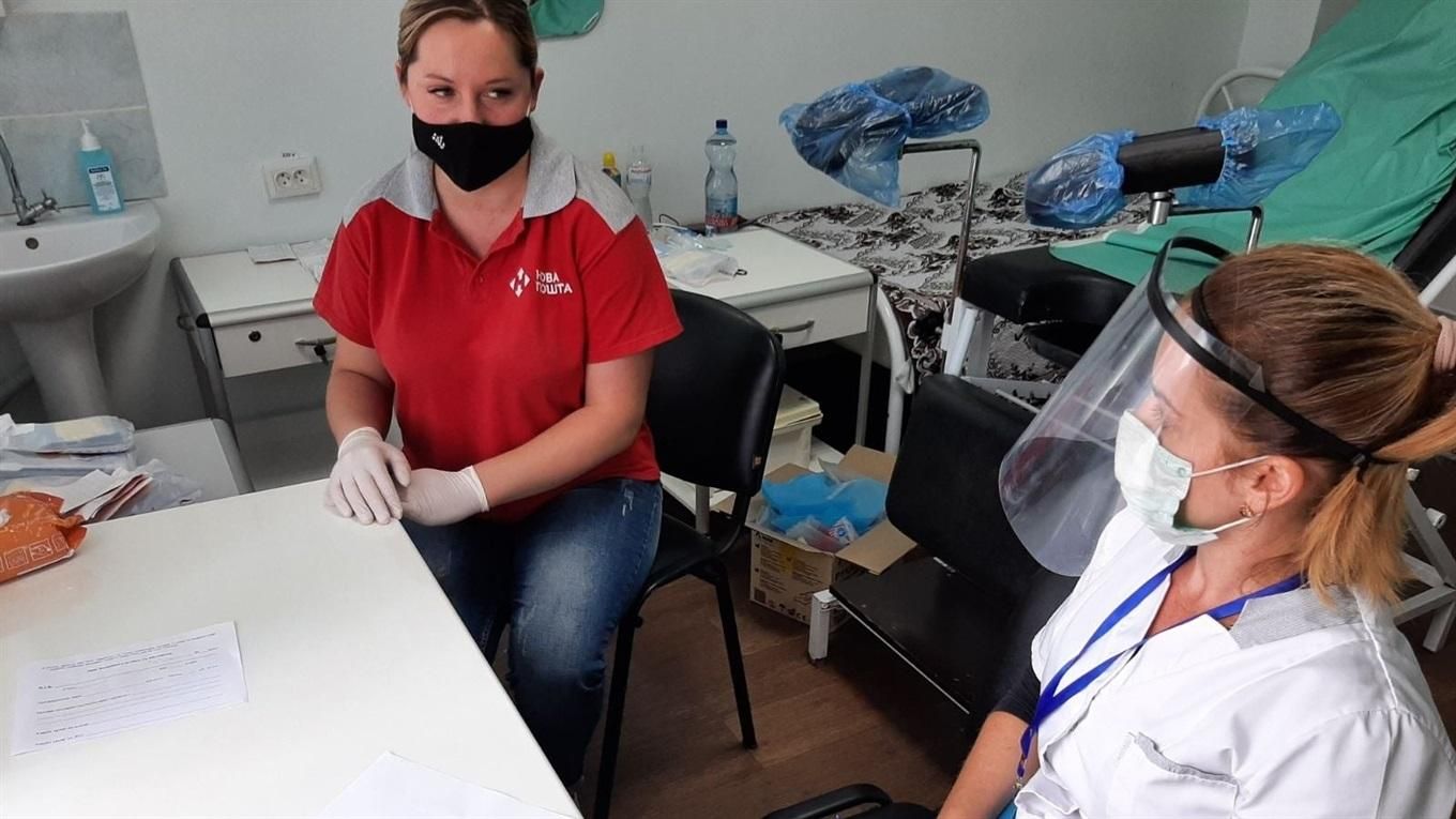 Лекарства и врачи закончились: СМИ сообщают о коронавирусном коллапсе на оккупированном Донбассе
