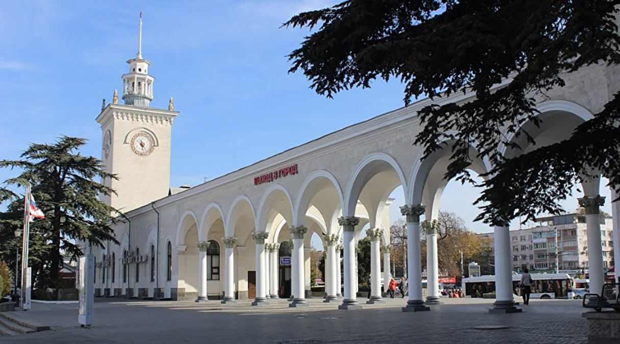 В Крыму закрывают дорогу на Симферополь из-за террористической угрозы: детали В Крыму закрывают дорогу на Симферополь из-за террористической угрозы: детали