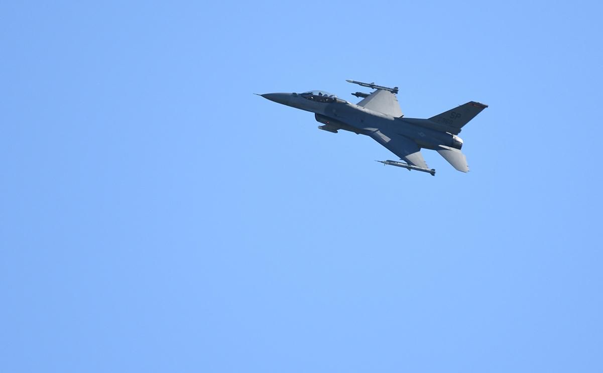 Азербайджан визнав наявність турецьких винищувачів на території країни Азербайджан визнав наявність турецьких винищувачів на території країни