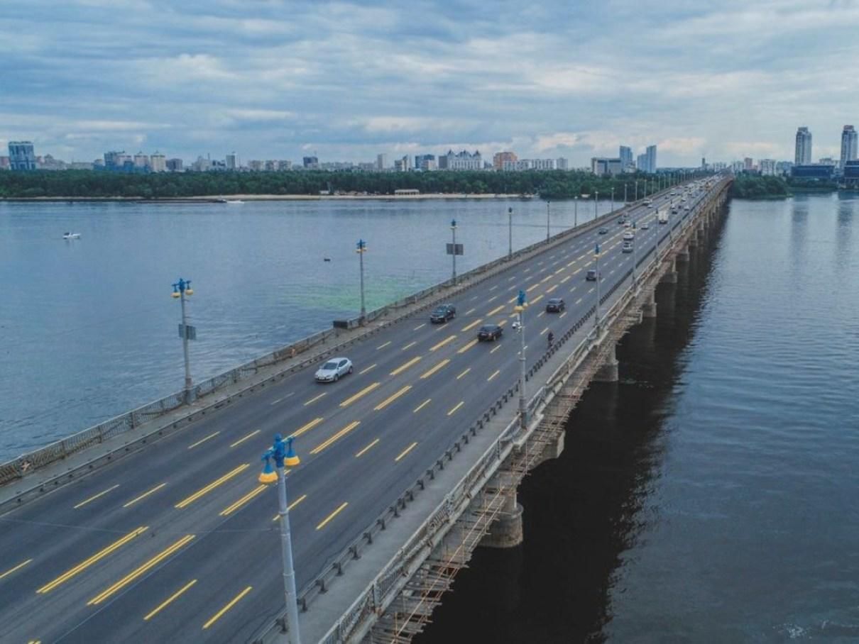 Ограничение движения на мосту Патона 11 - 12 октября: какие участки