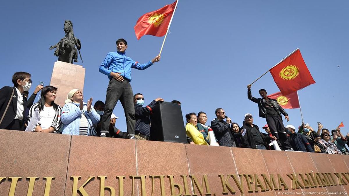В столице Кыргызстана Бишкеке ввели комендантский час