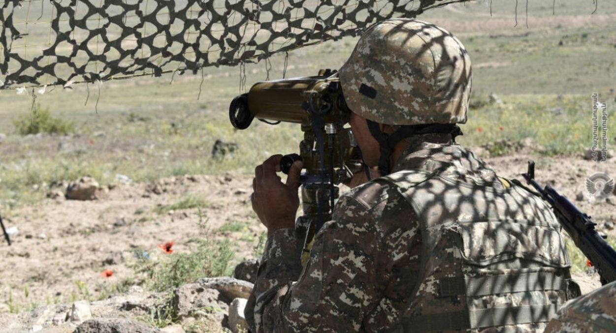 В Нагорном Карабахе погибли более 400 армянских военных В Нагорном Карабахе погибли более 400 армянских военных