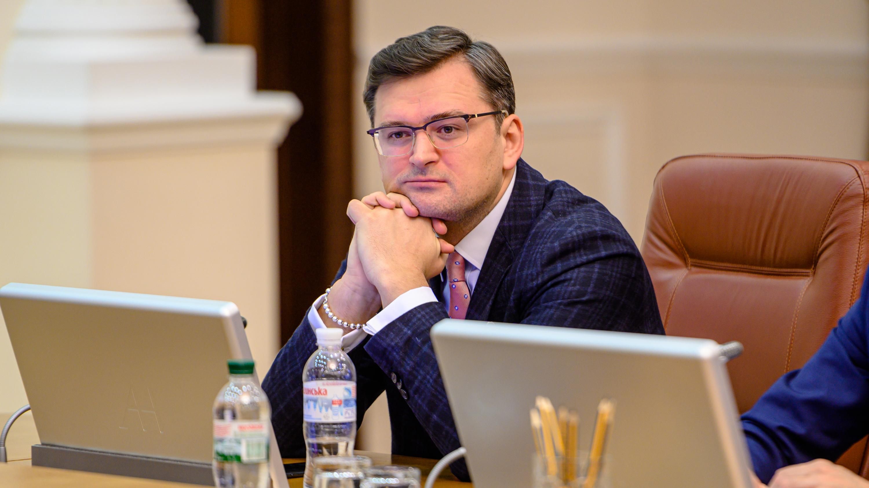 Яке вирішення є абсолютним пріоритетом для України: що сказав Кулеба про Донбас Яке вирішення є абсолютним пріоритетом для України: що сказав Кулеба про Донбас